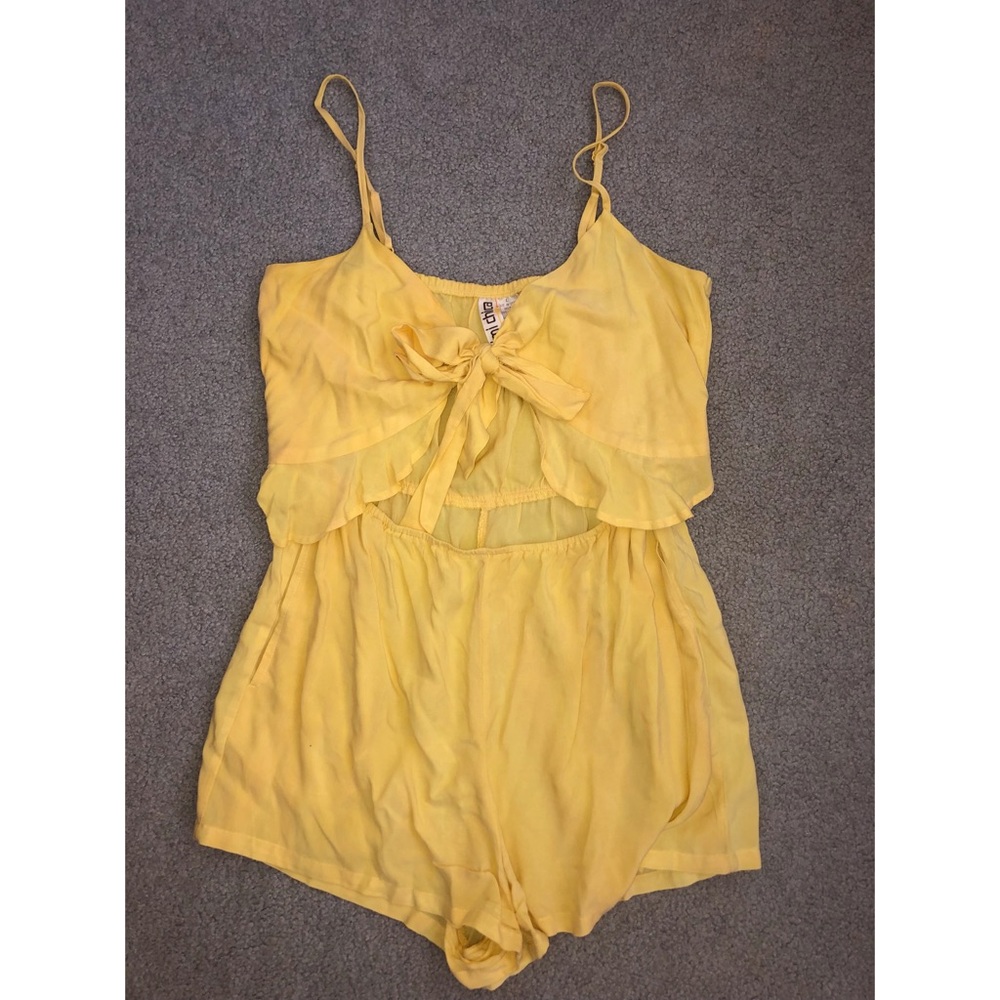 Nordstrom romper. Cut out in the center of midriff.